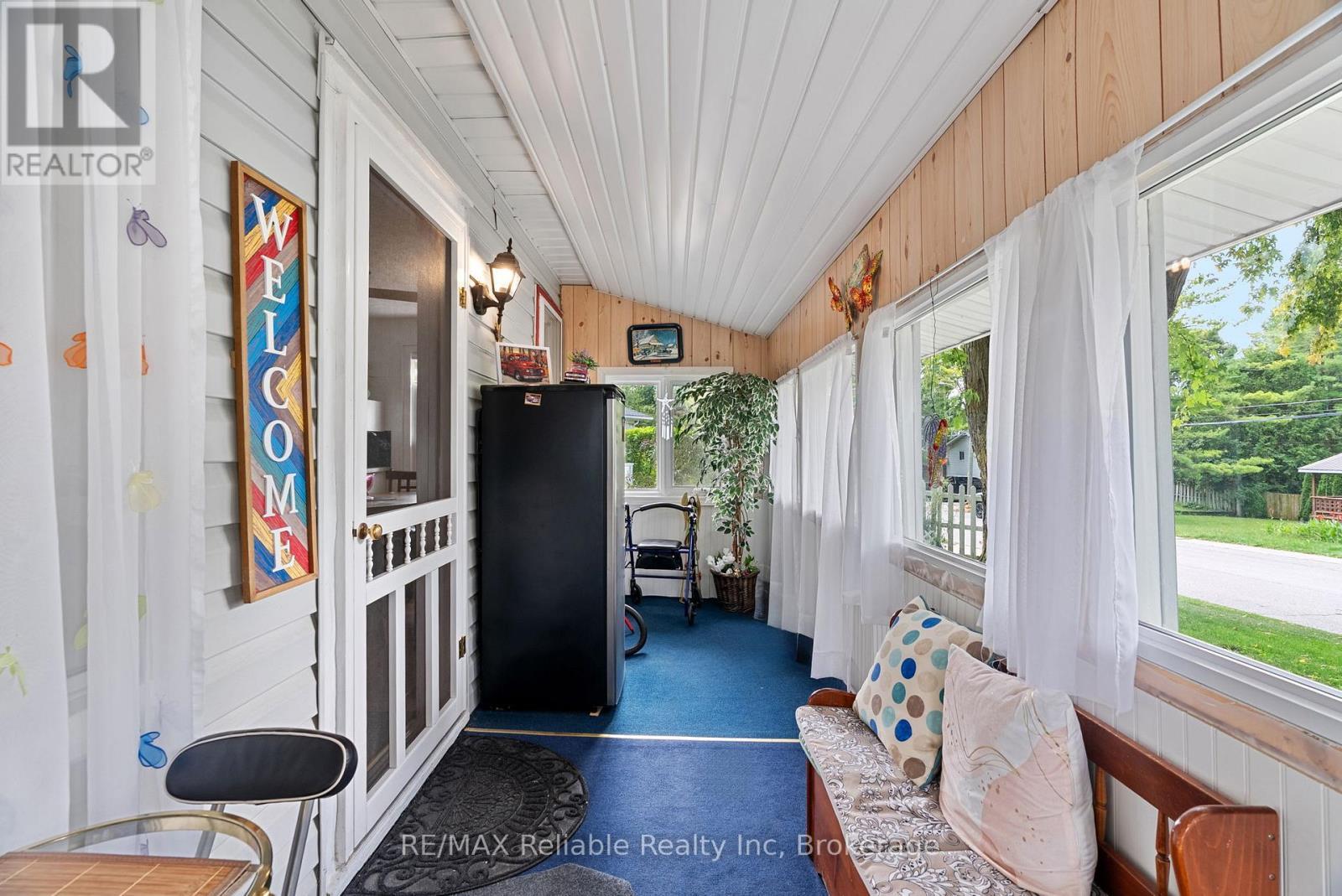 125 North Street S, Central Huron (Clinton), ON - Indoor Photo Showing Other Room