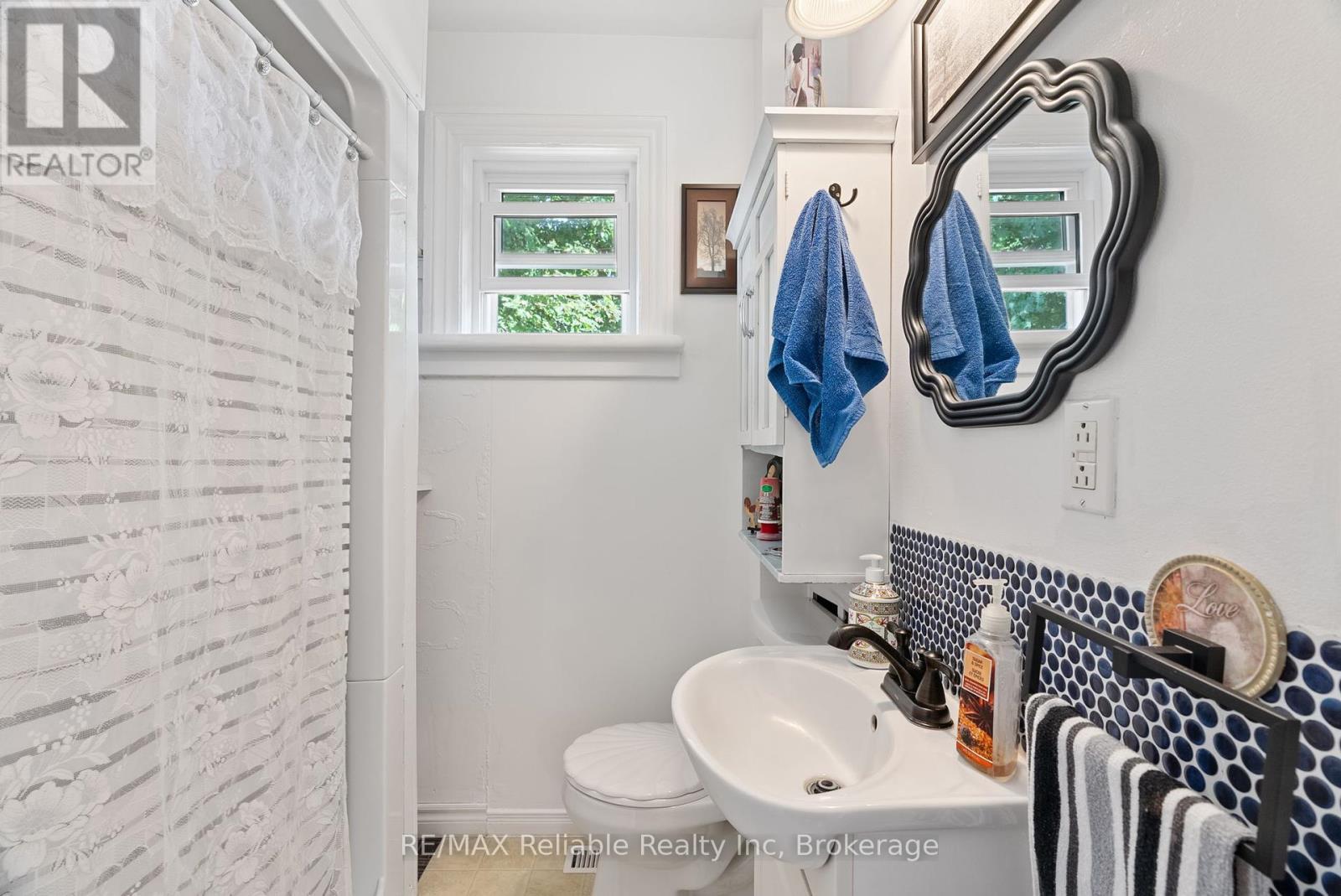 125 North Street S, Central Huron (Clinton), ON - Indoor Photo Showing Bathroom