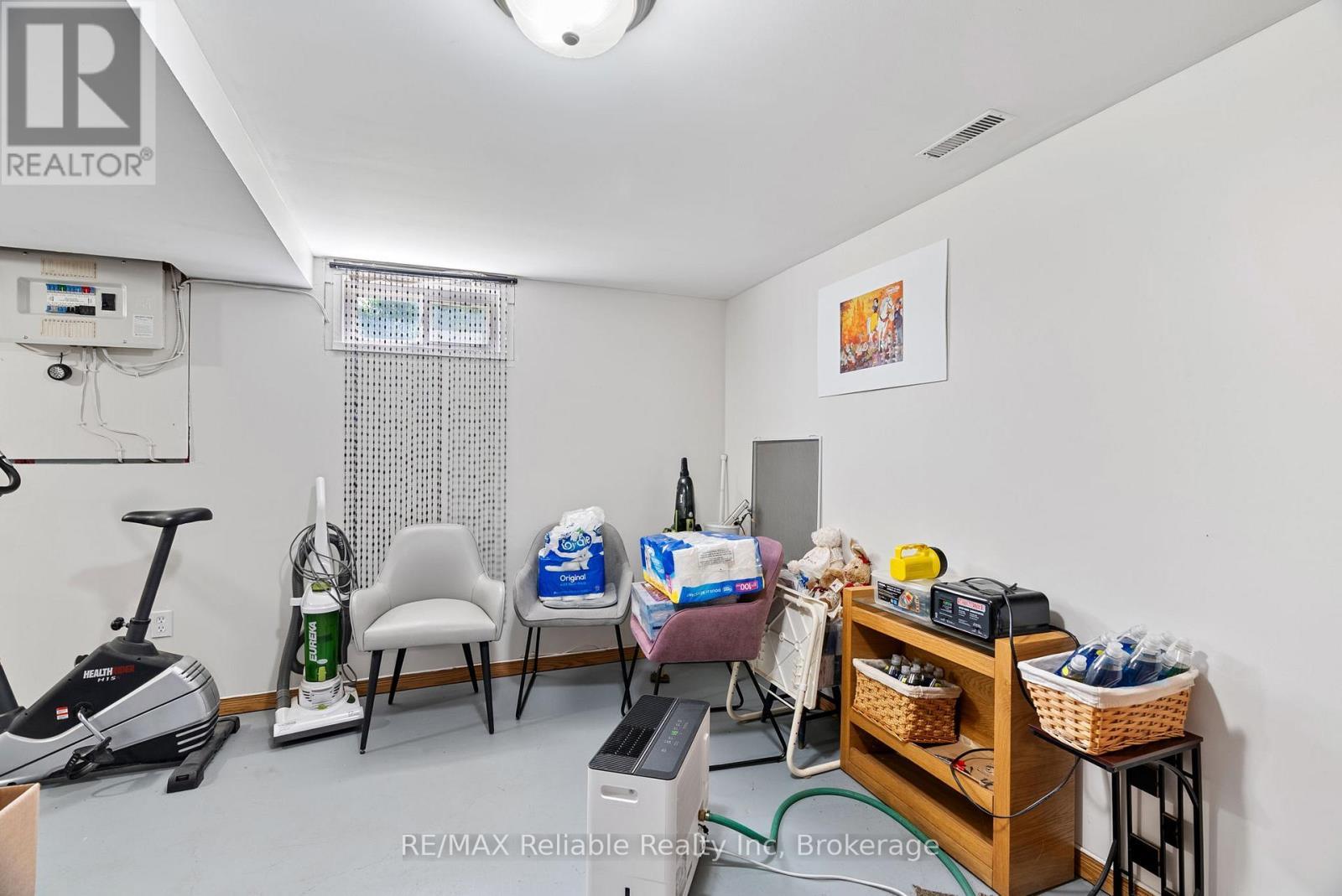 125 North Street S, Central Huron (Clinton), ON - Indoor Photo Showing Other Room