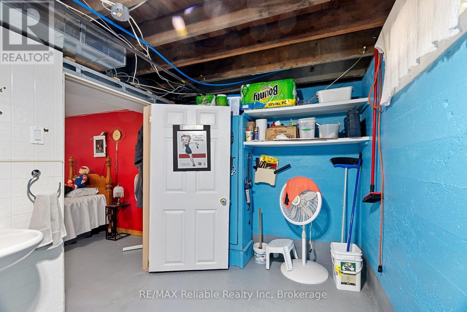 125 North Street S, Central Huron (Clinton), ON - Indoor Photo Showing Basement