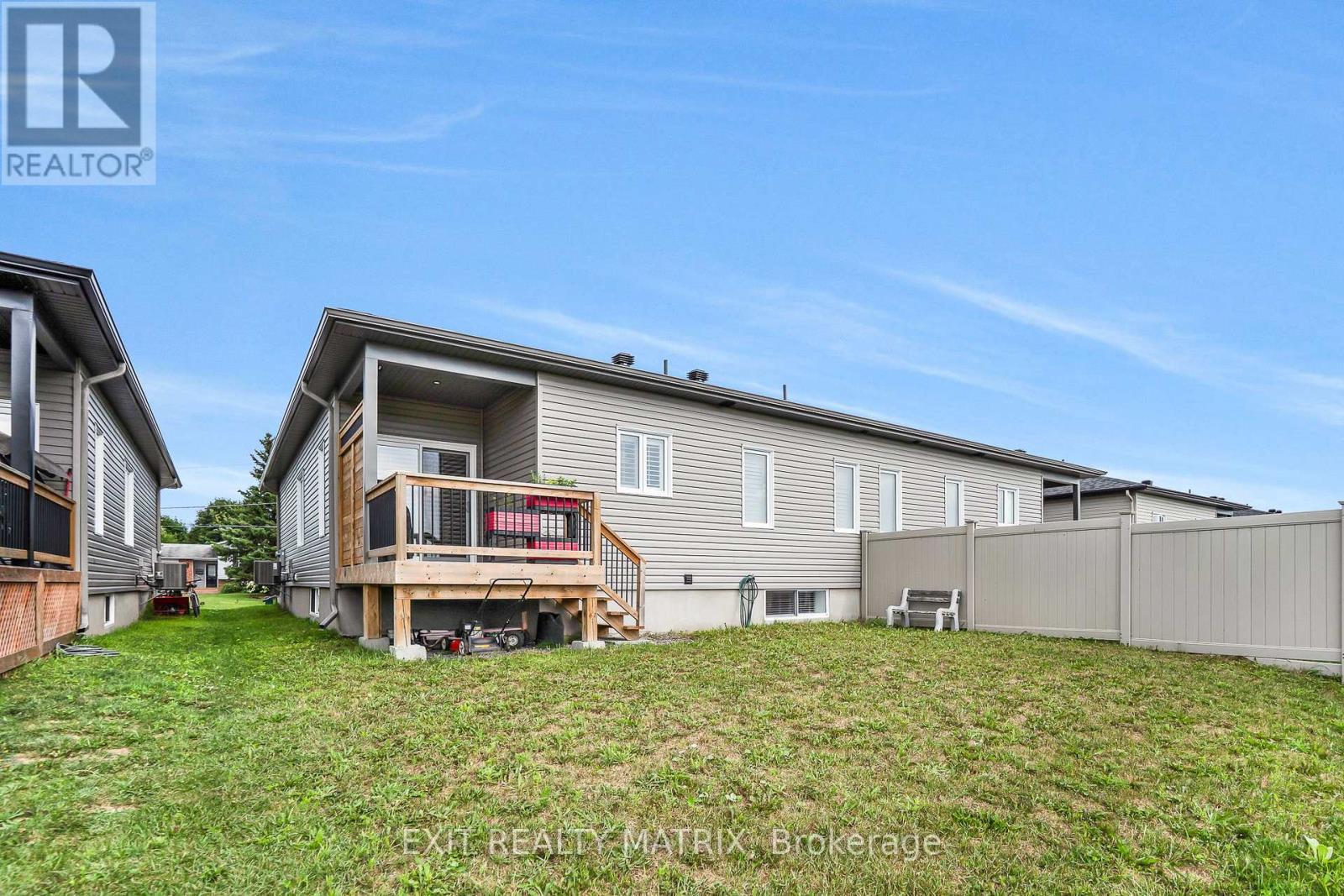 9 Sarah Street, Casselman, ON - Outdoor With Exterior