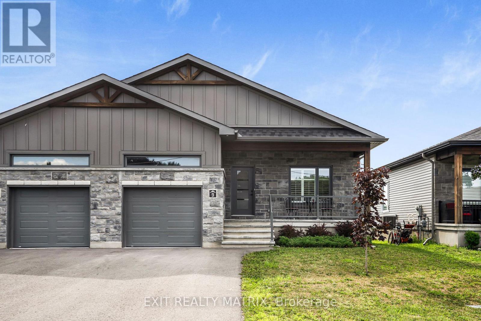 9 Sarah Street, Casselman, ON - Outdoor