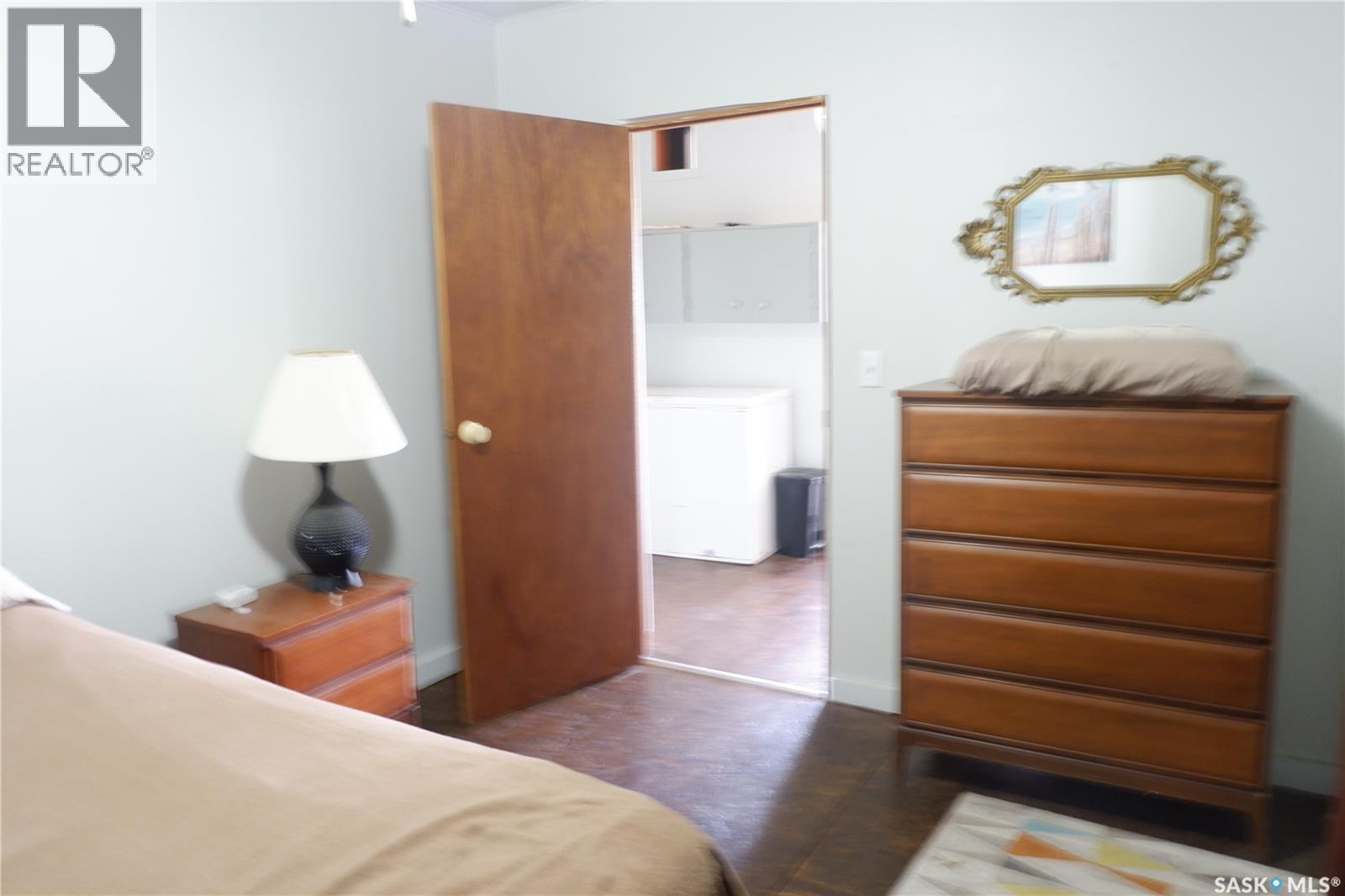 11 B Avenue, Willow Bunch, SK - Indoor Photo Showing Bedroom