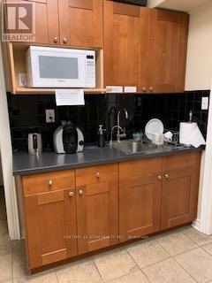 8 - 170 Esna Park Drive, Markham, ON