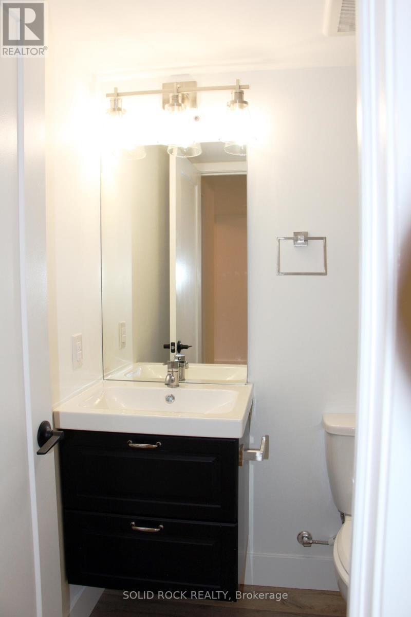 846 Alpine Avenue, Ottawa, ON - Indoor Photo Showing Bathroom