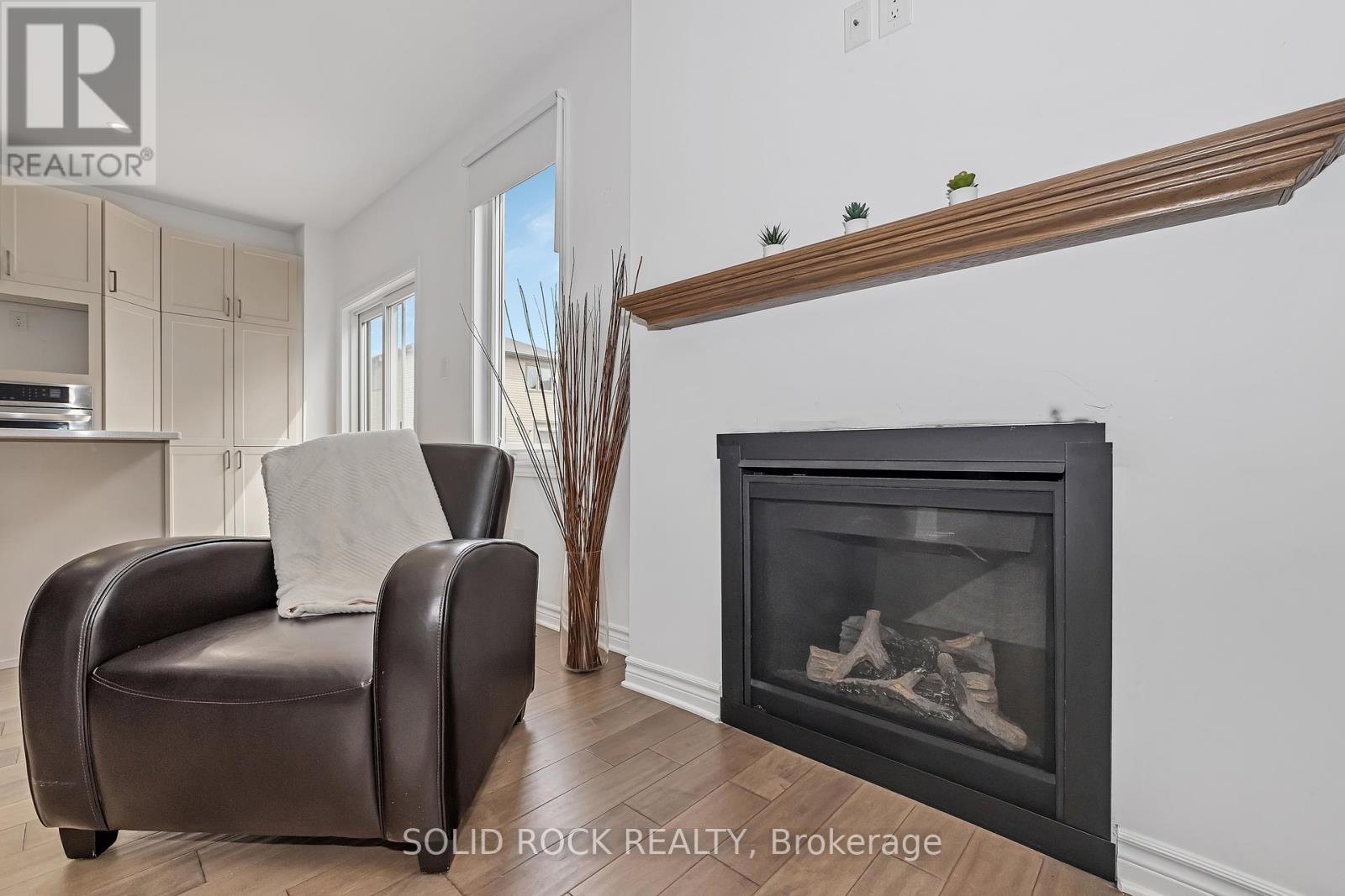 149 Minikan Street, Ottawa, ON - Indoor Photo Showing Living Room With Fireplace