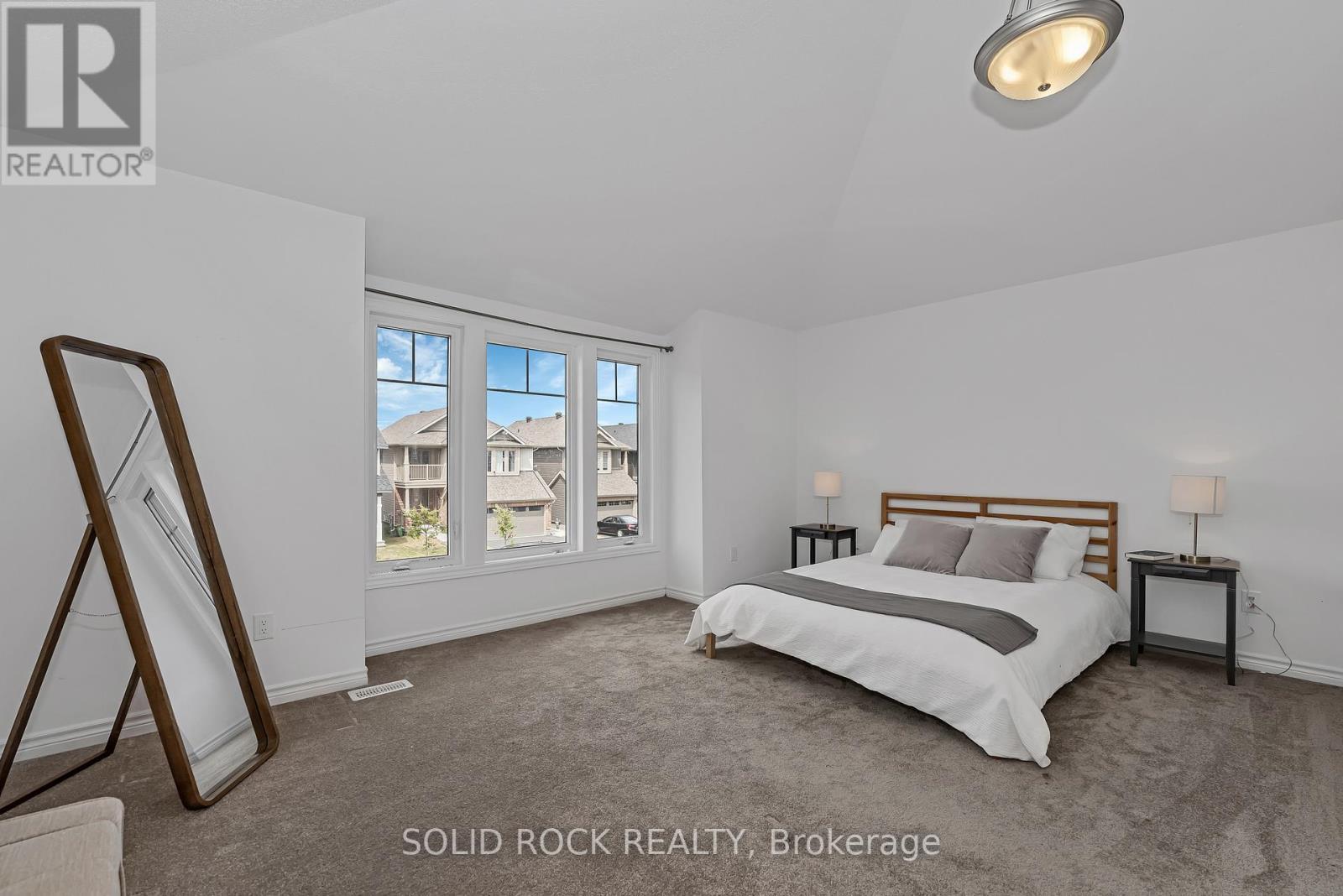 149 Minikan Street, Ottawa, ON - Indoor Photo Showing Bedroom