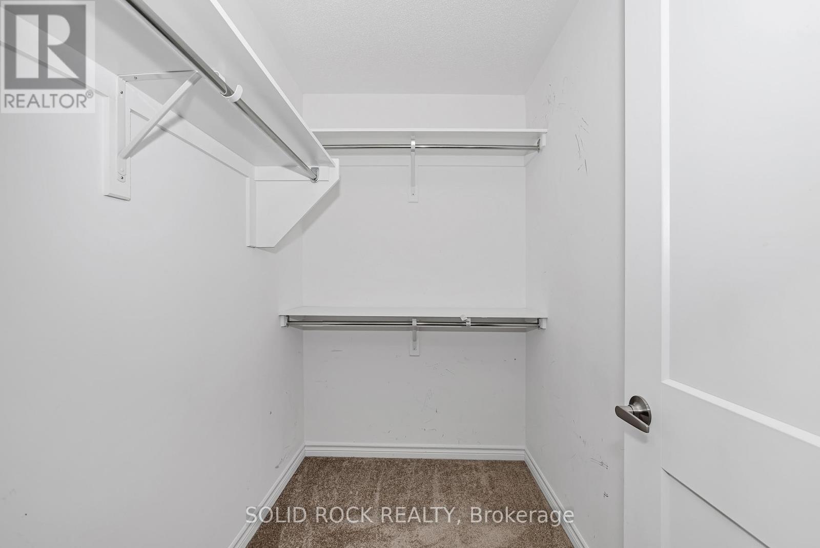 149 Minikan Street, Ottawa, ON - Indoor With Storage