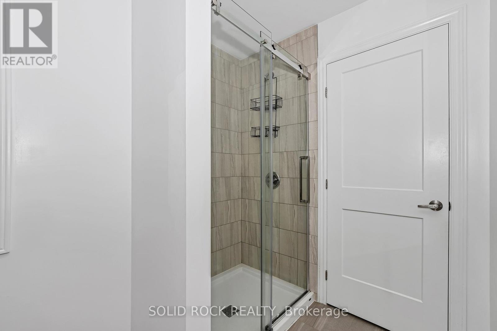 149 Minikan Street, Ottawa, ON - Indoor Photo Showing Bathroom