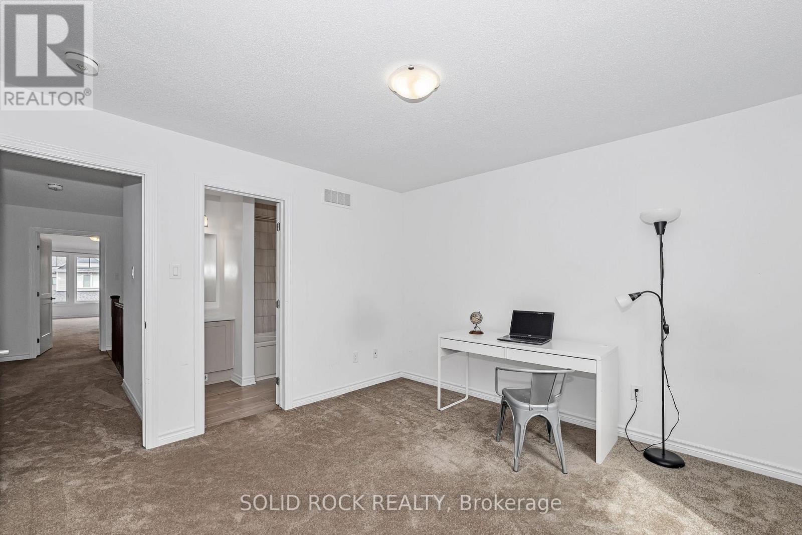 149 Minikan Street, Ottawa, ON - Indoor Photo Showing Other Room