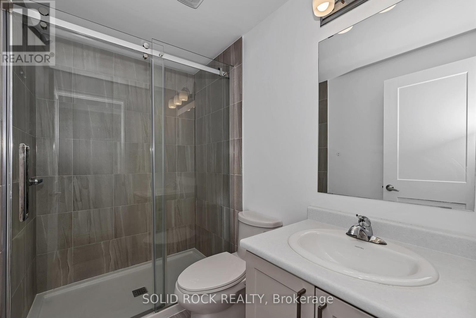 149 Minikan Street, Ottawa, ON - Indoor Photo Showing Bathroom