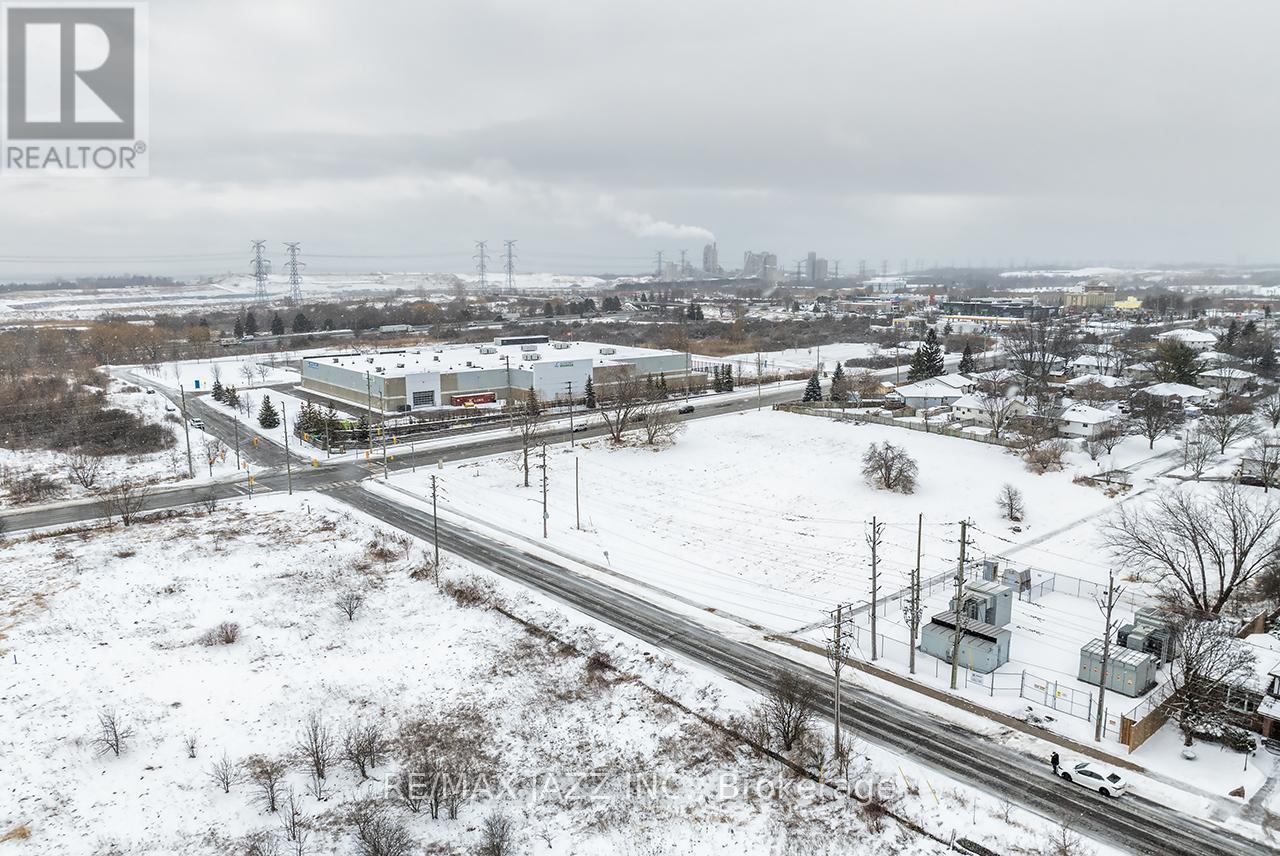 200 Baseline Road W, Clarington (Bowmanville), ON