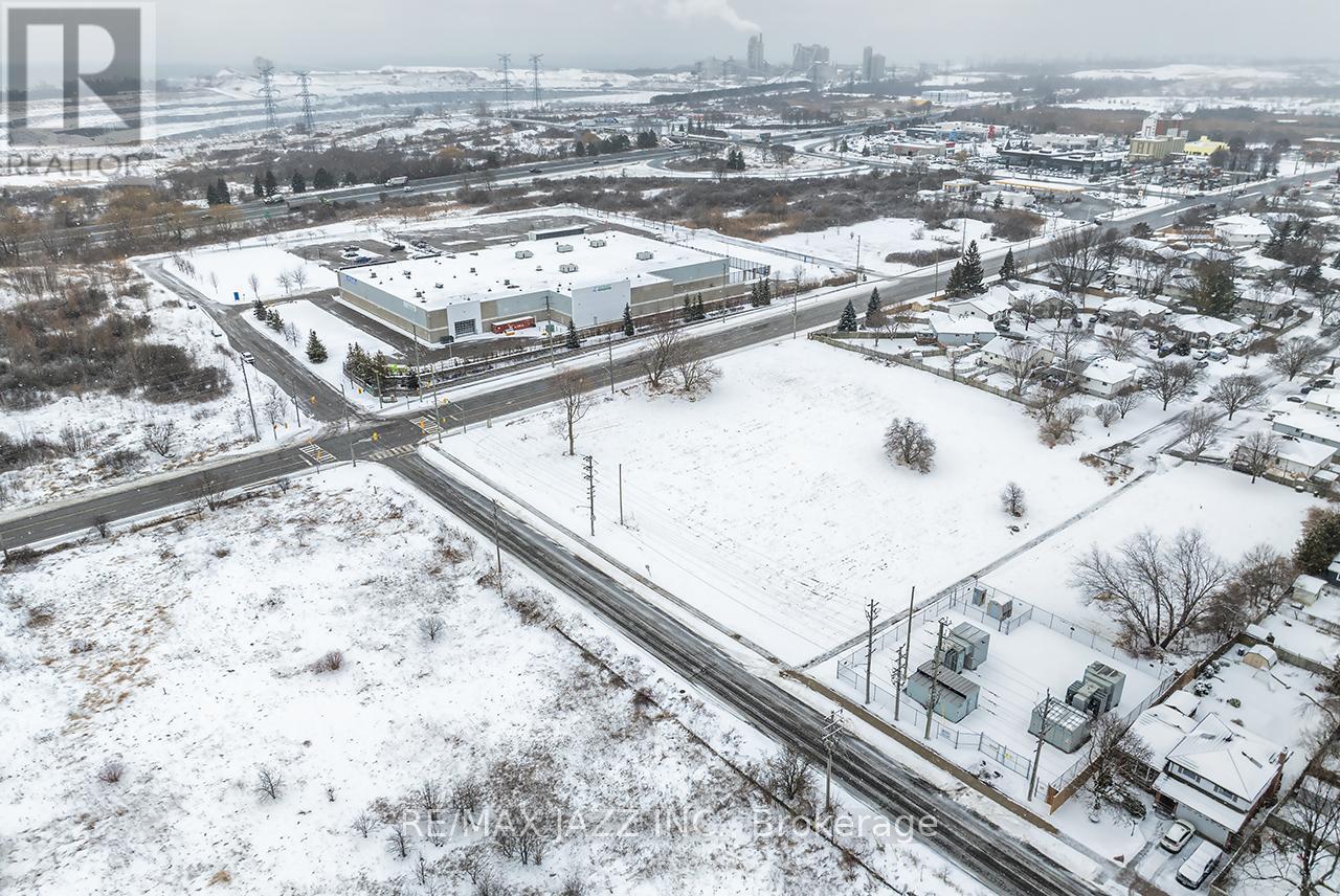 200 Baseline Road W, Clarington (Bowmanville), ON