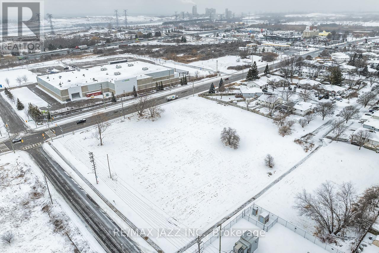 200 Baseline Road W, Clarington (Bowmanville), ON