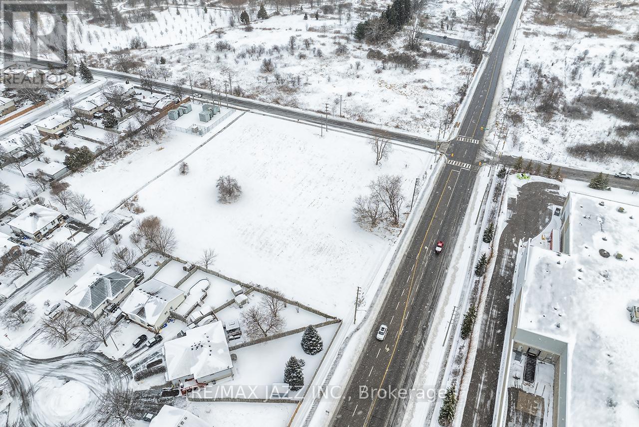 200 Baseline Road W, Clarington (Bowmanville), ON