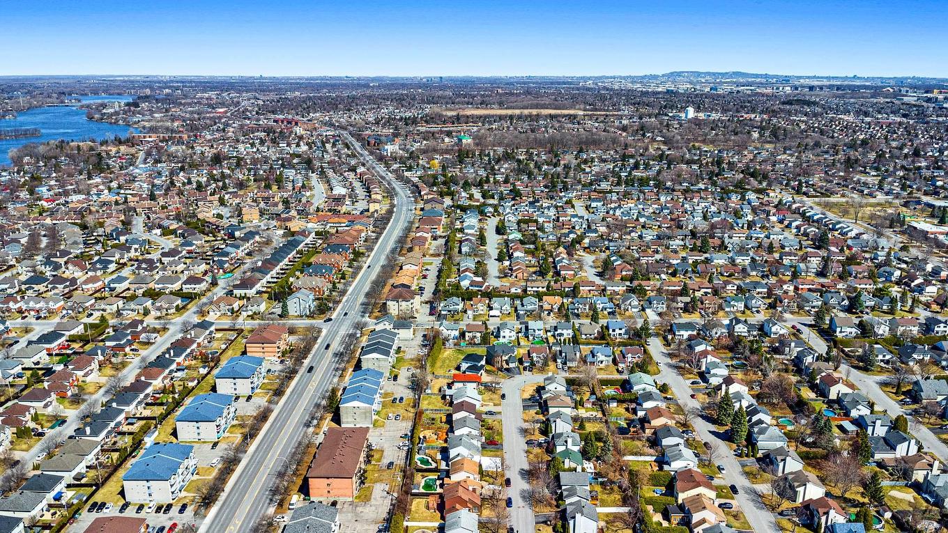 Extérieur - 18113 Rue Rousson, Montréal (Pierrefonds-Roxboro), QC - Outdoor With View
