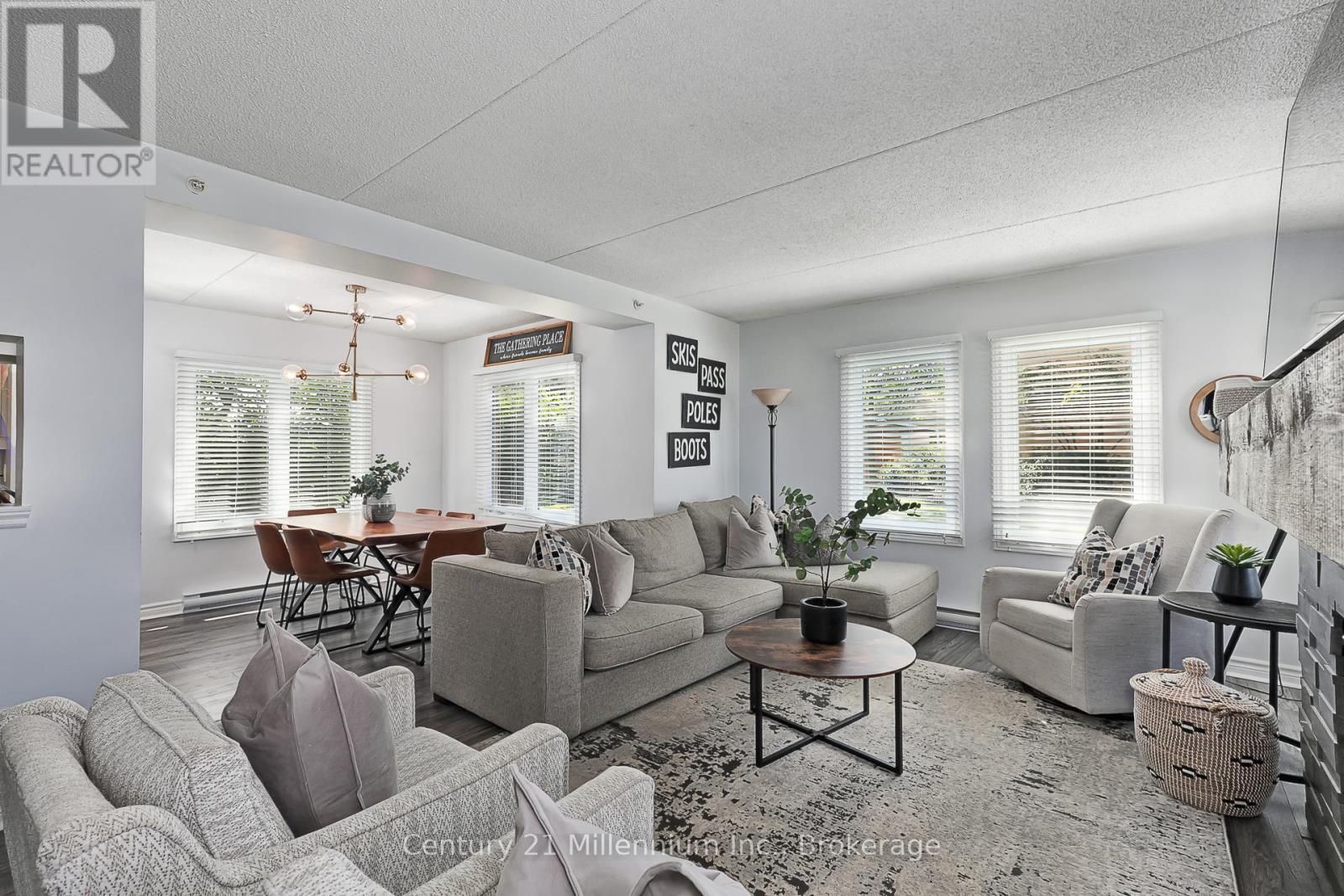 118 - 169 Jozo Weider Boulevard, Blue Mountains, ON - Indoor Photo Showing Living Room