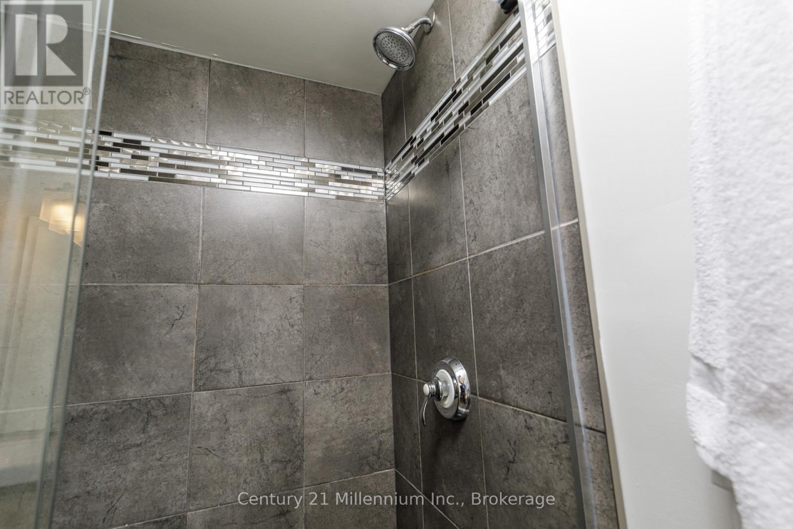 118 - 169 Jozo Weider Boulevard, Blue Mountains, ON - Indoor Photo Showing Bathroom