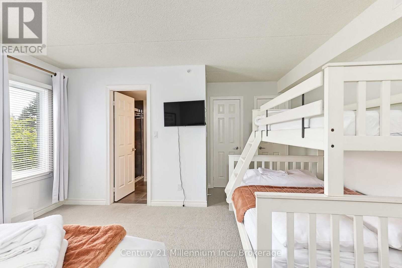 118 - 169 Jozo Weider Boulevard, Blue Mountains, ON - Indoor Photo Showing Bedroom