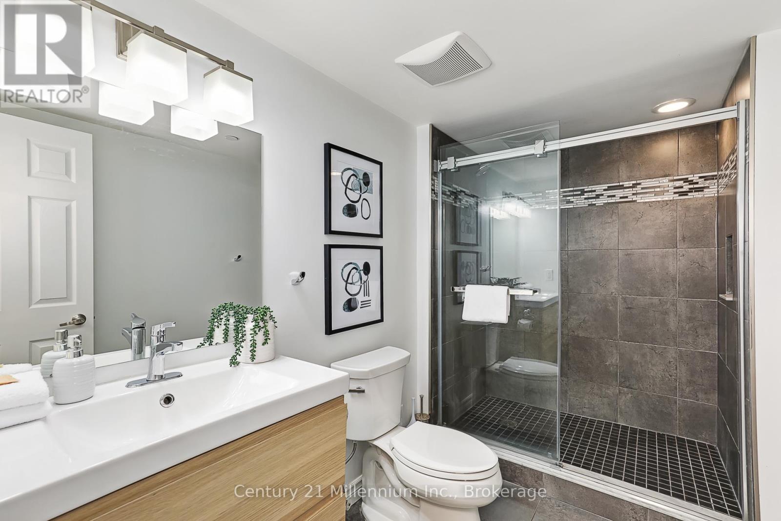 118 - 169 Jozo Weider Boulevard, Blue Mountains, ON - Indoor Photo Showing Bathroom