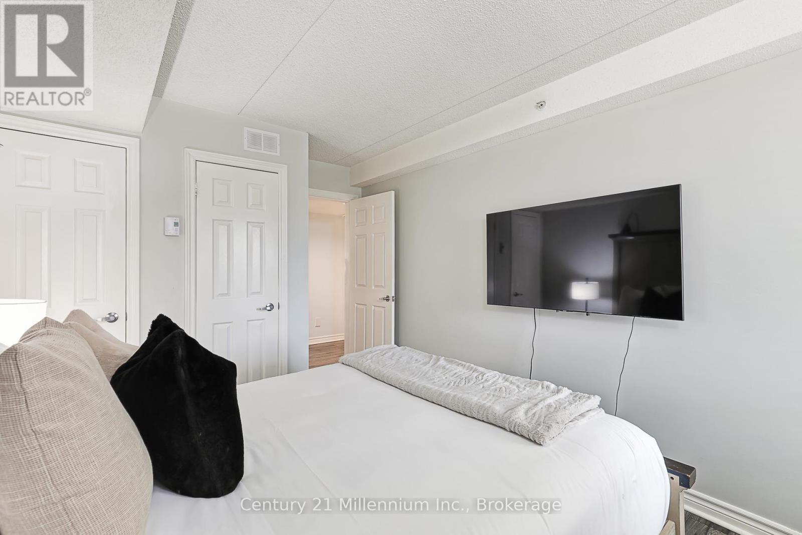 118 - 169 Jozo Weider Boulevard, Blue Mountains, ON - Indoor Photo Showing Bedroom