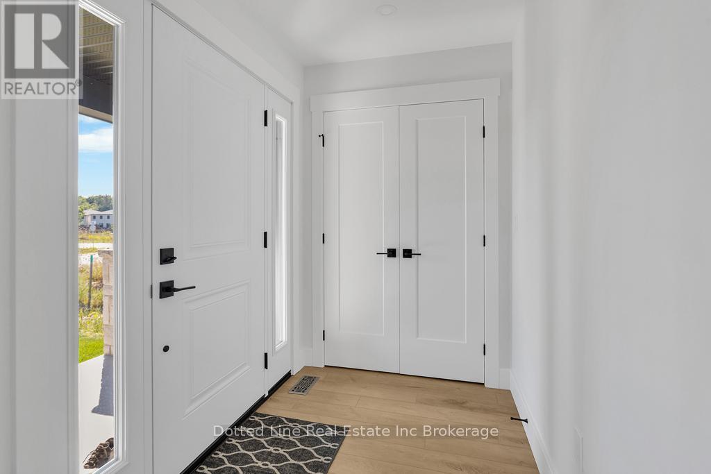 16 Walnut Drive, Tillsonburg, ON - Indoor Photo Showing Other Room