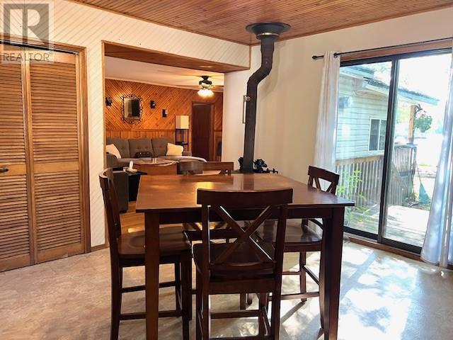22B Champagne Avenue, St. Charles, ON - Indoor Photo Showing Dining Room