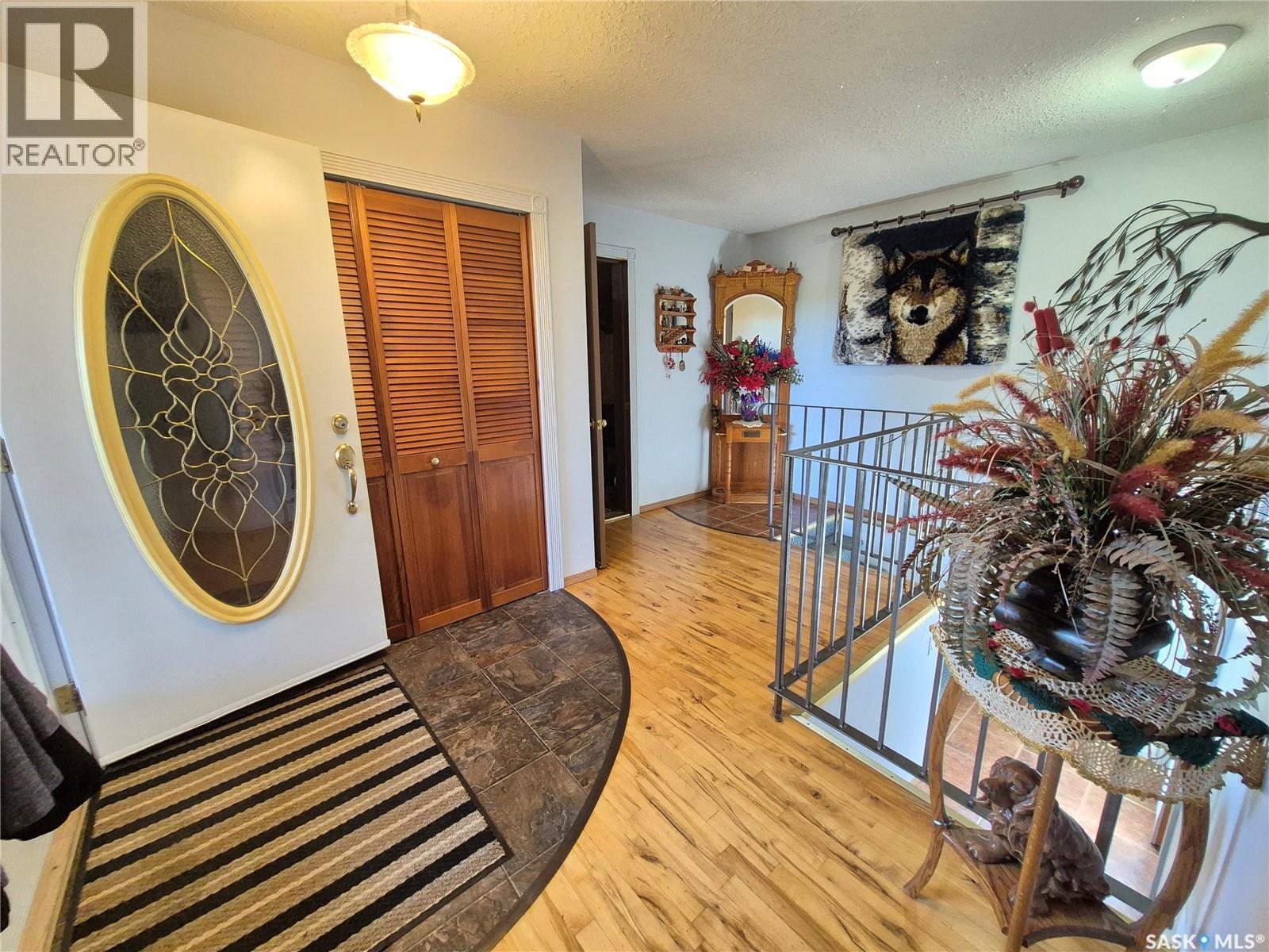 713 Railway Avenue, Midale, SK - Indoor Photo Showing Other Room