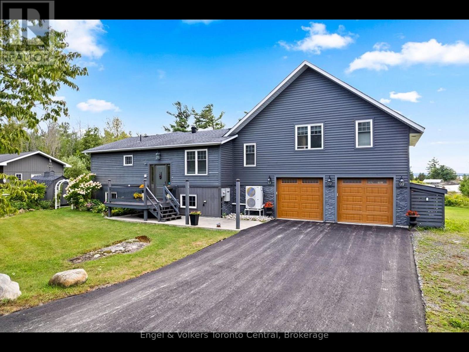 9 Osprey Way, Georgian Bay (Baxter), ON - Outdoor With Deck Patio Veranda