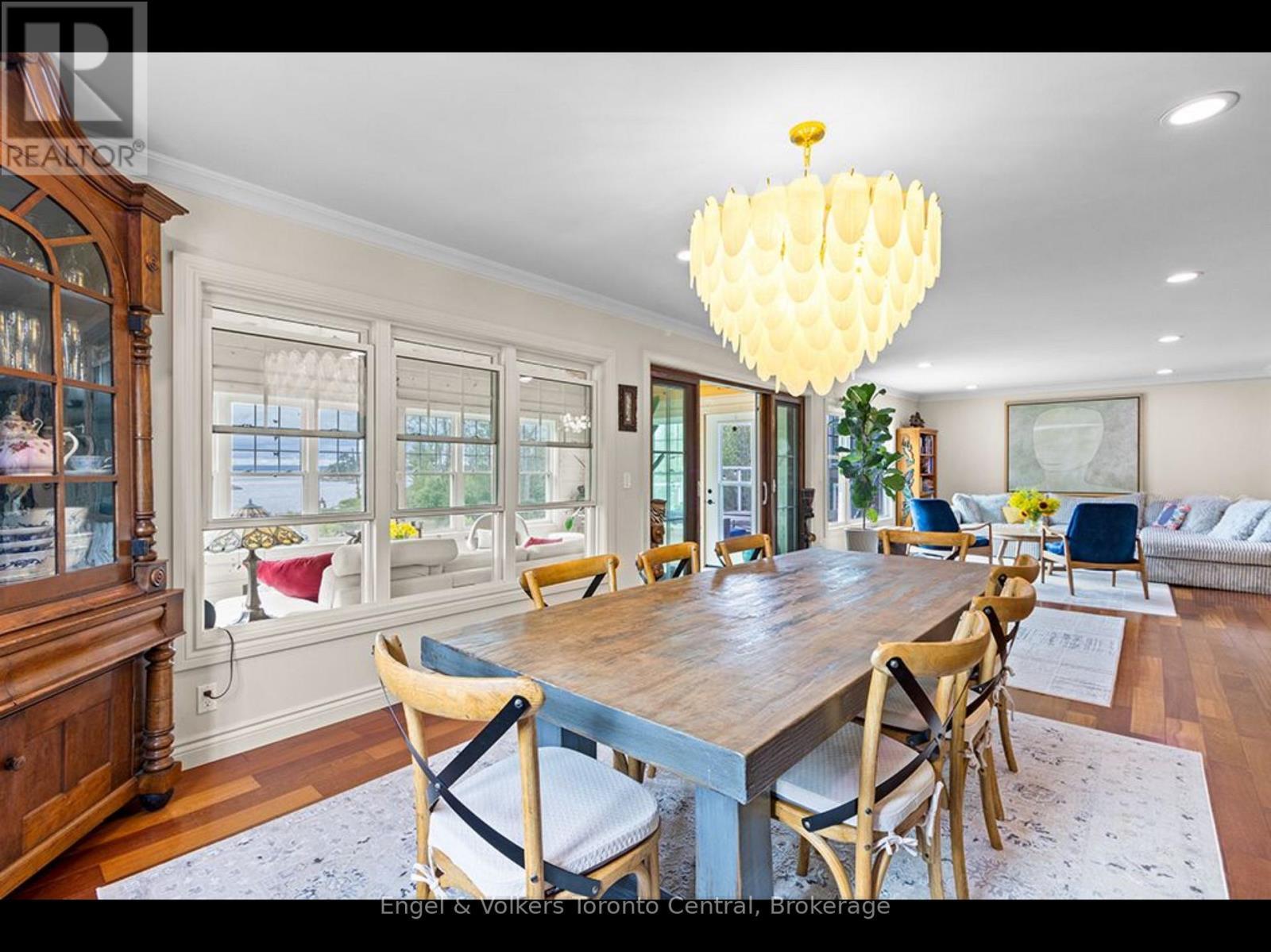 9 Osprey Way, Georgian Bay (Baxter), ON - Indoor Photo Showing Dining Room