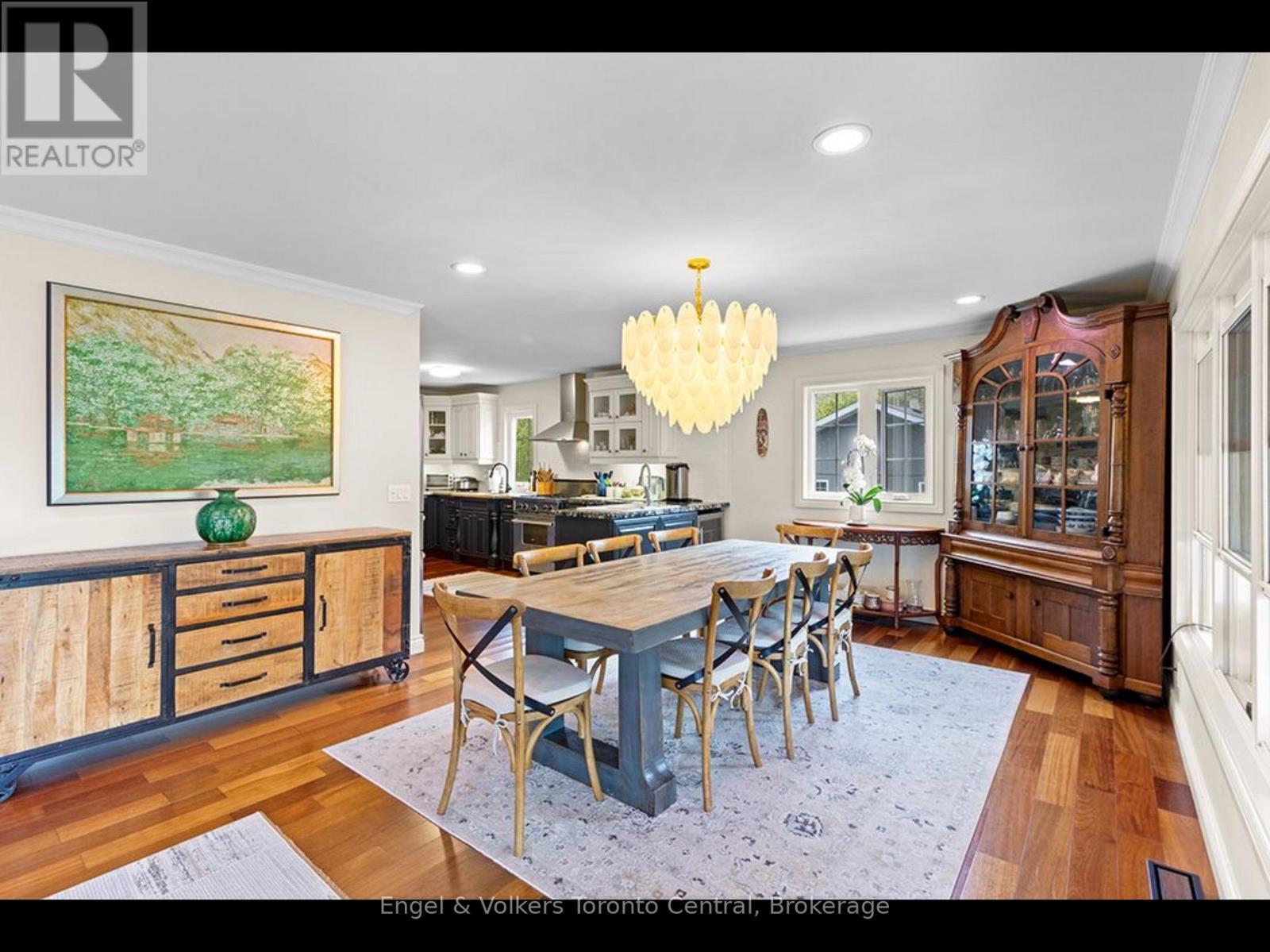9 Osprey Way, Georgian Bay (Baxter), ON - Indoor Photo Showing Dining Room