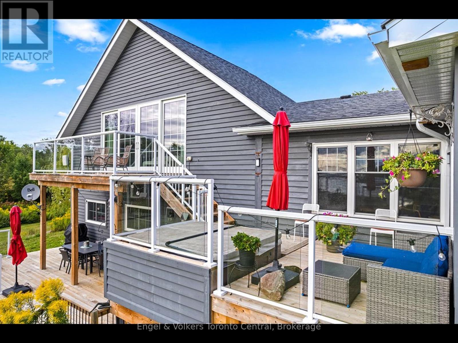 9 Osprey Way, Georgian Bay (Baxter), ON - Outdoor With Deck Patio Veranda