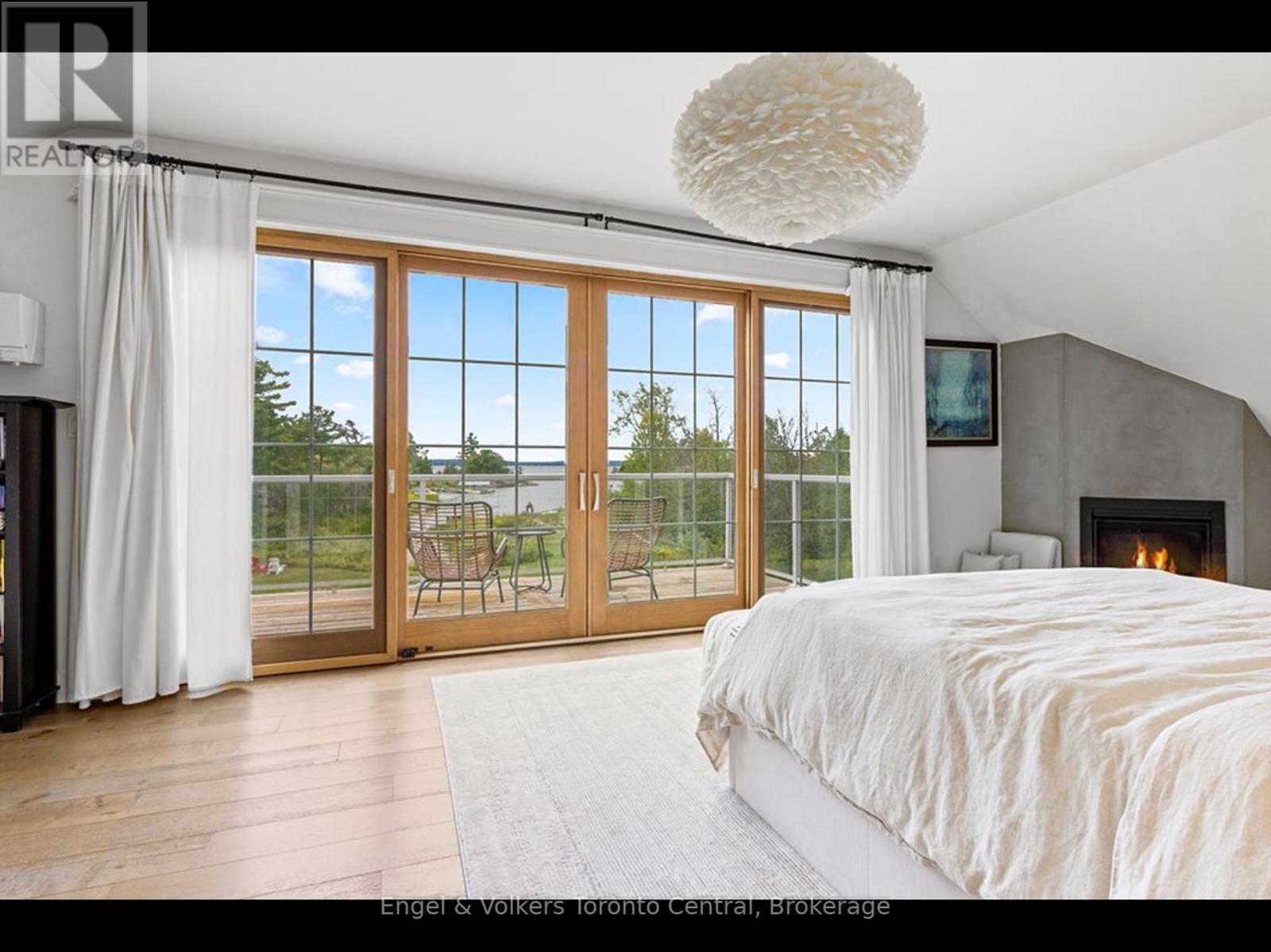 9 Osprey Way, Georgian Bay (Baxter), ON - Indoor Photo Showing Bedroom