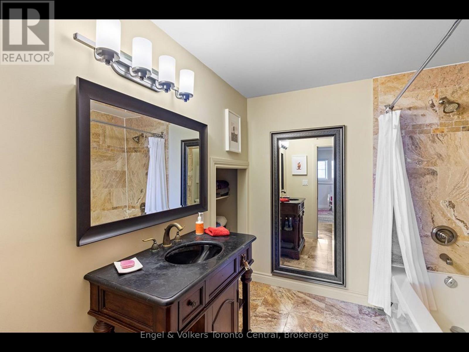 9 Osprey Way, Georgian Bay (Baxter), ON - Indoor Photo Showing Bathroom