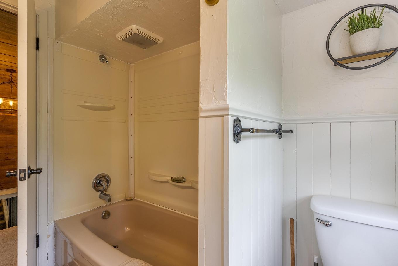 1555 Highway 2, Milford, NS