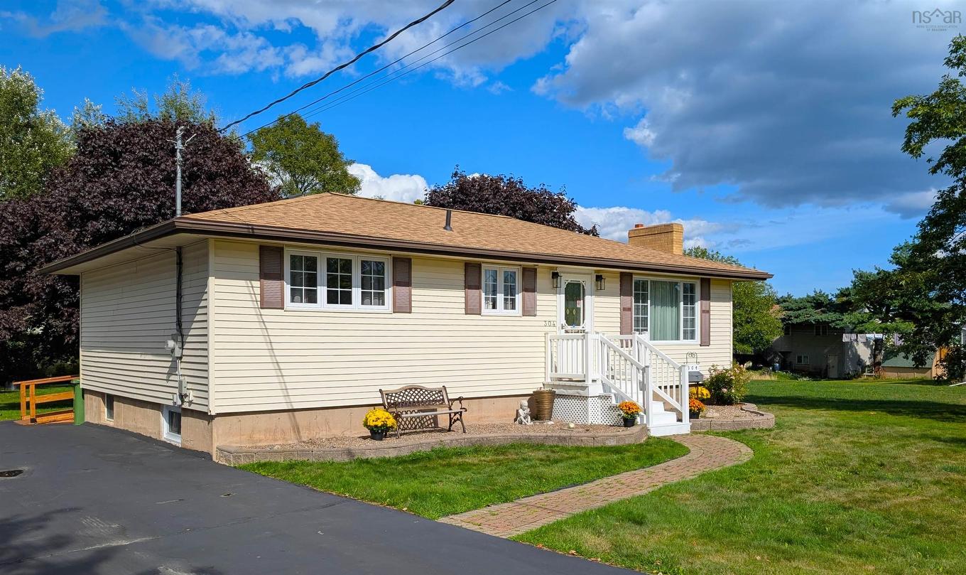 304 Astral Drive, Cole Harbour, NS