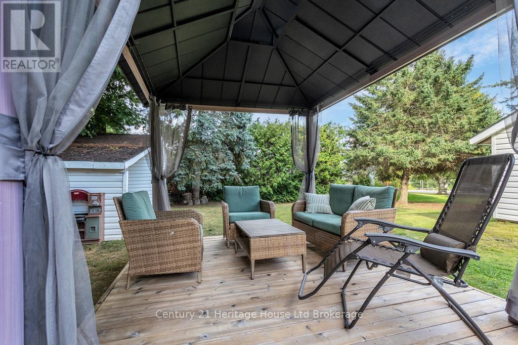 484731 Sweaburg Road, South-West Oxford (Sweaburg), ON - Outdoor With Deck Patio Veranda With Exterior