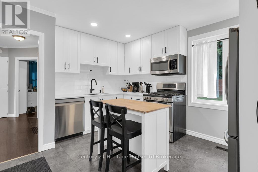 484731 Sweaburg Road, South-West Oxford (Sweaburg), ON - Indoor Photo Showing Kitchen