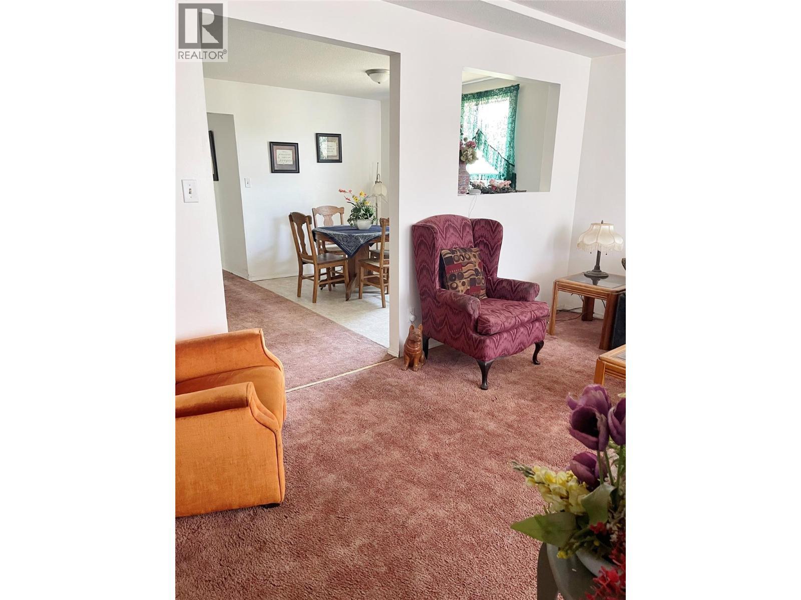 222 - 224 Van Horne Street S, Cranbrook, BC - Indoor