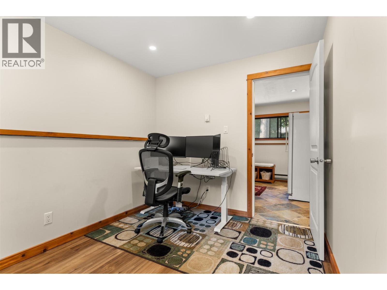 1637 Birch Drive, Revelstoke, BC - Indoor Photo Showing Office