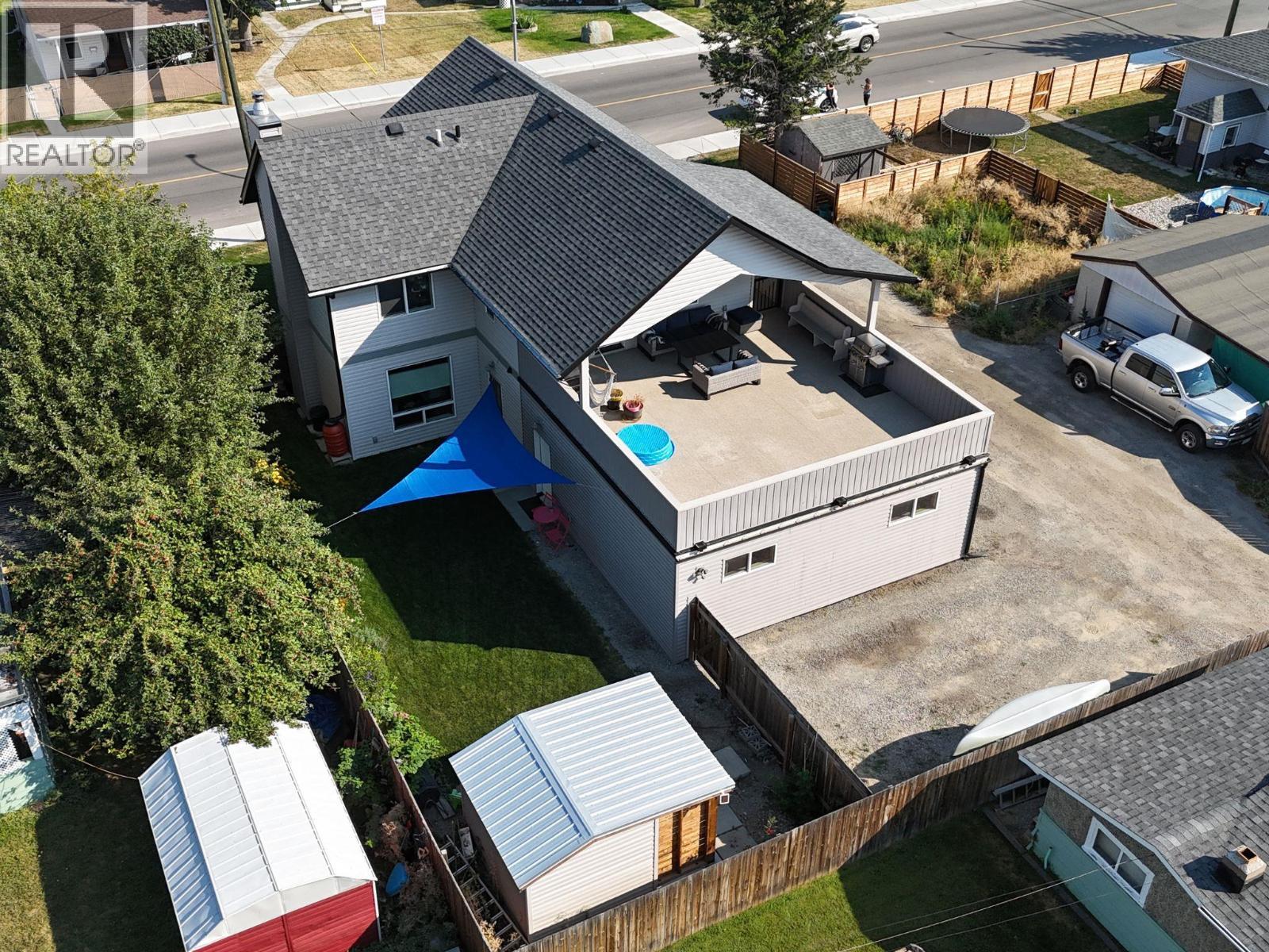 1605 4Th Street N, Cranbrook, BC - Outdoor