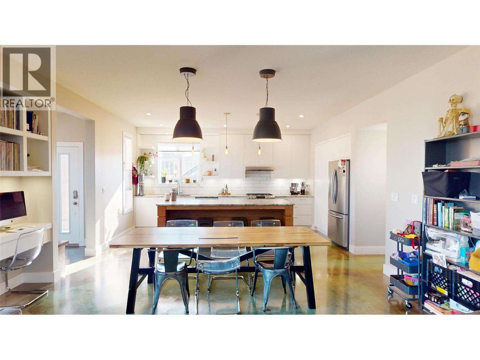 1605 4Th Street N, Cranbrook, BC - Indoor