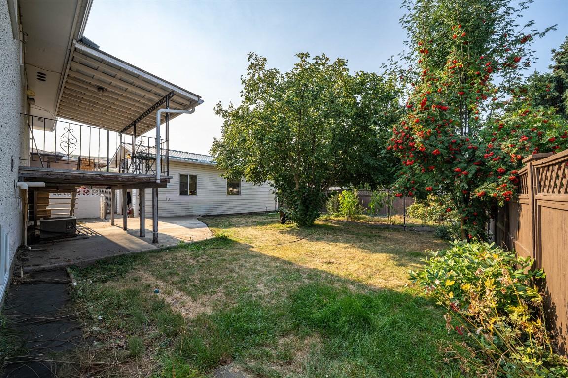 4402 16 Avenue, Vernon, BC - Outdoor With Deck Patio Veranda