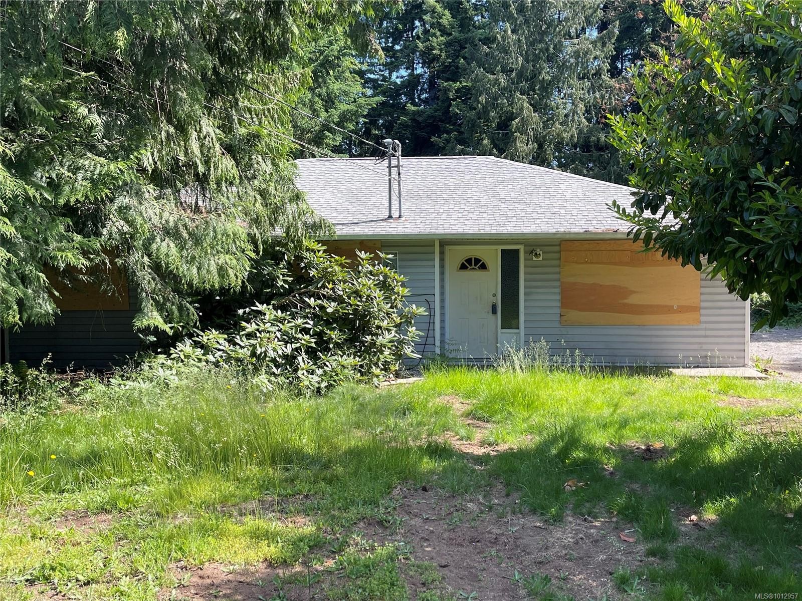 4547 Callow Rd, Bowser, BC