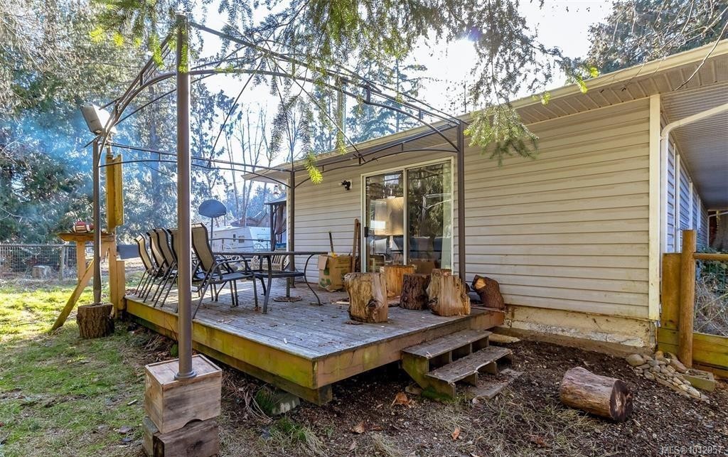 4547 Callow Rd, Bowser, BC