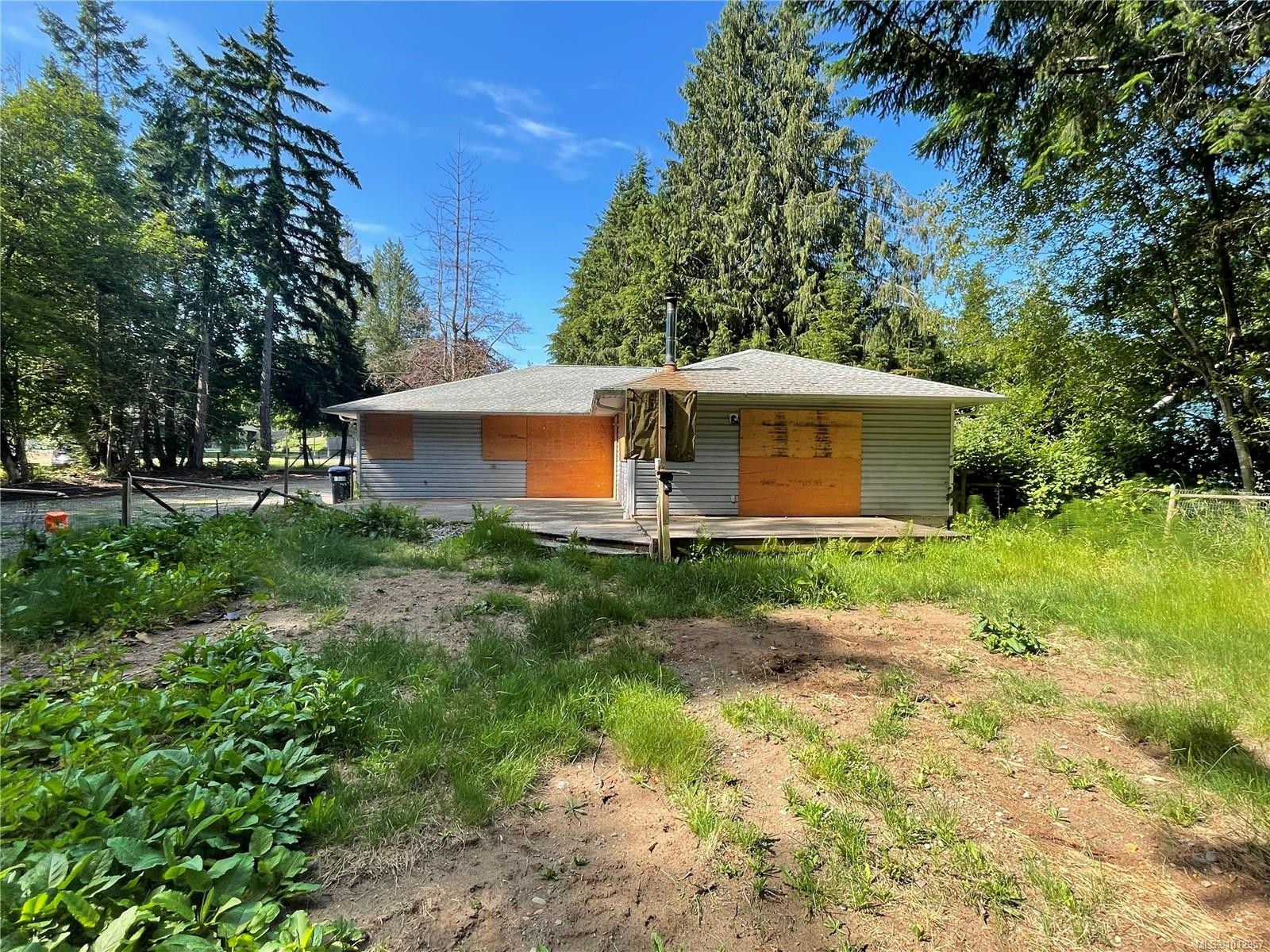 4547 Callow Rd, Bowser, BC