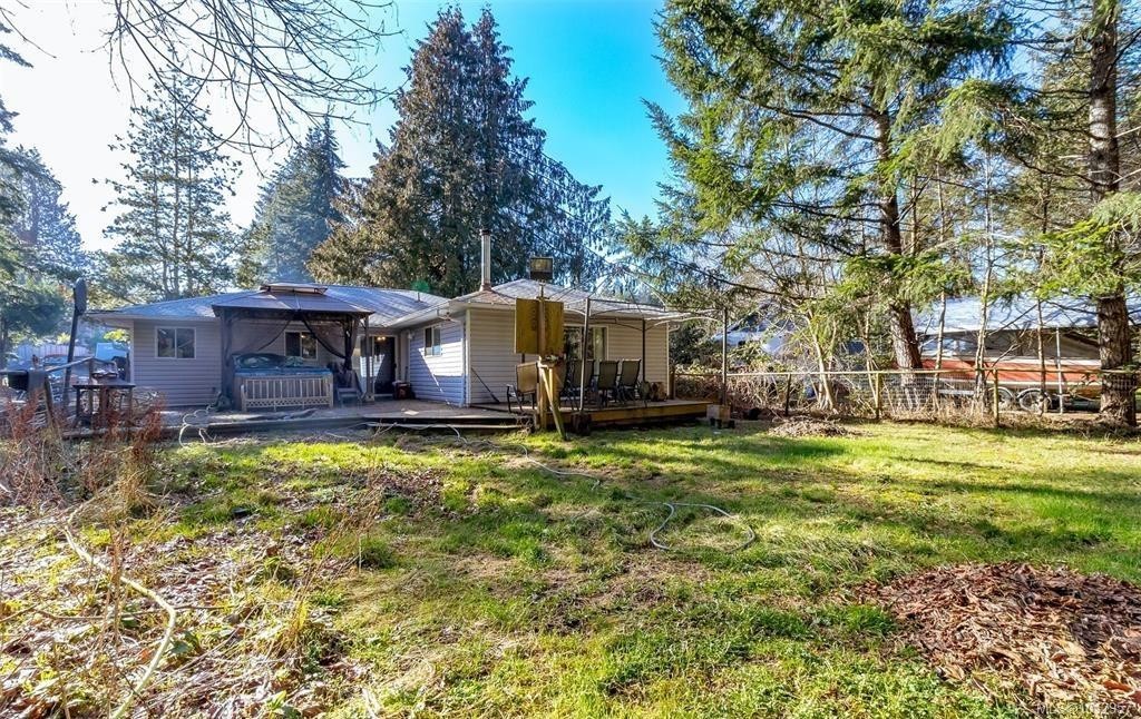 4547 Callow Rd, Bowser, BC