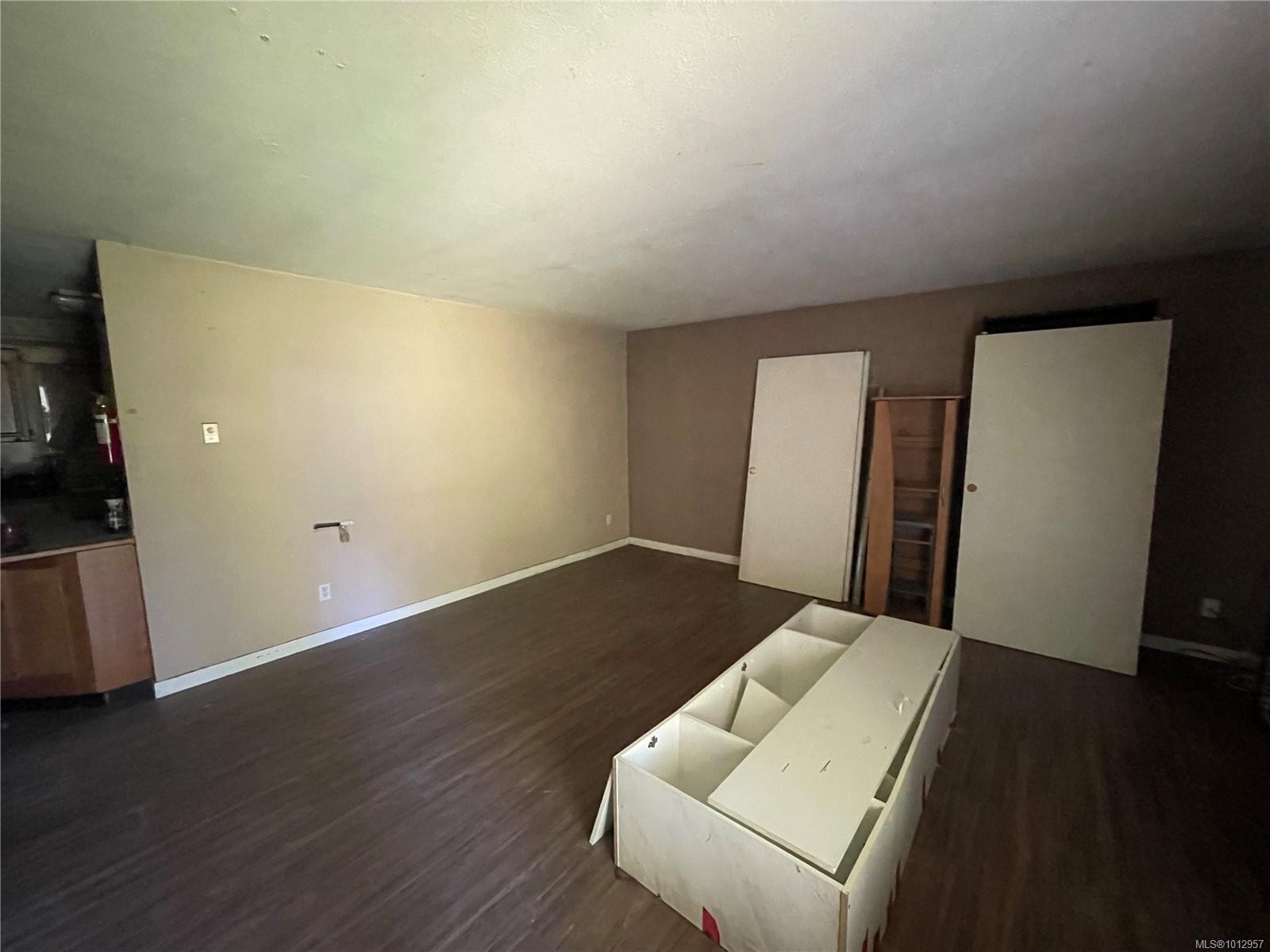 4547 Callow Rd, Bowser, BC