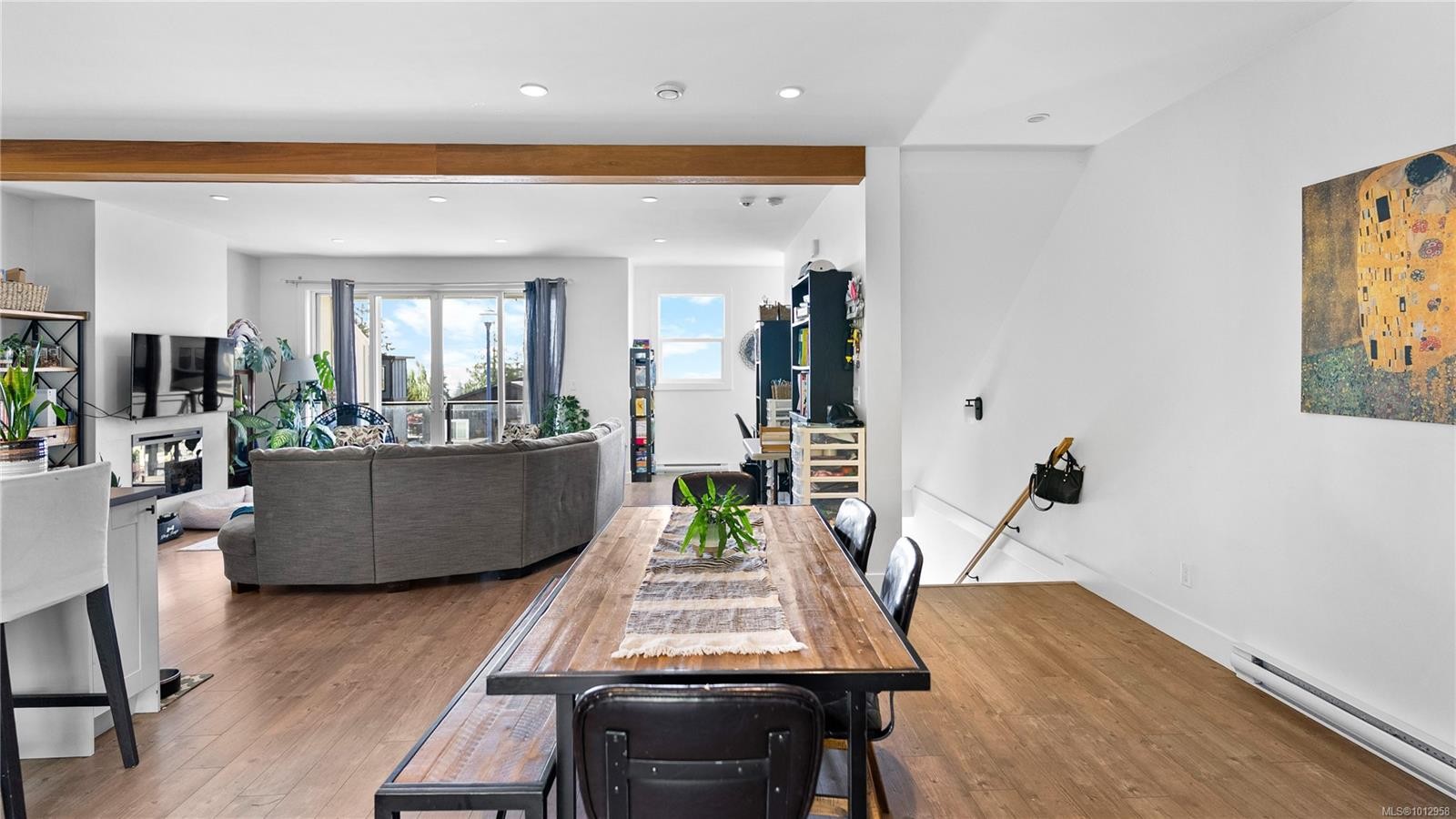 7010 Brailsford Pl, Sooke, BC - Indoor