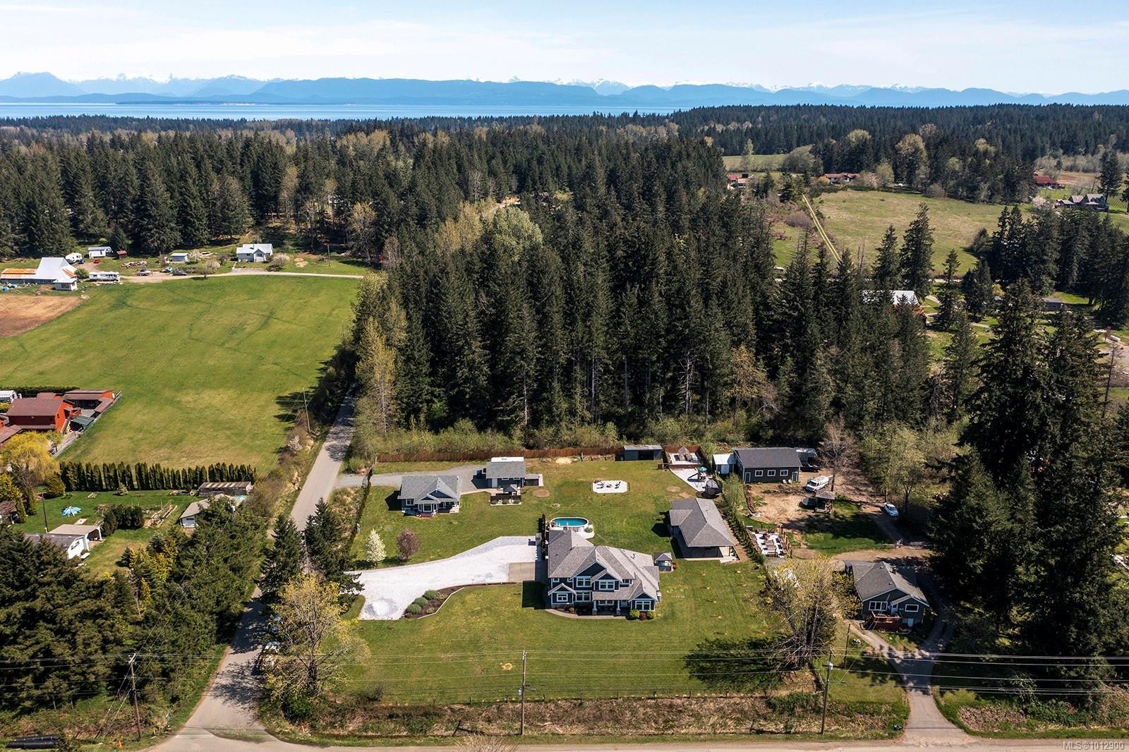 2495 Graham Rd, Courtenay, BC